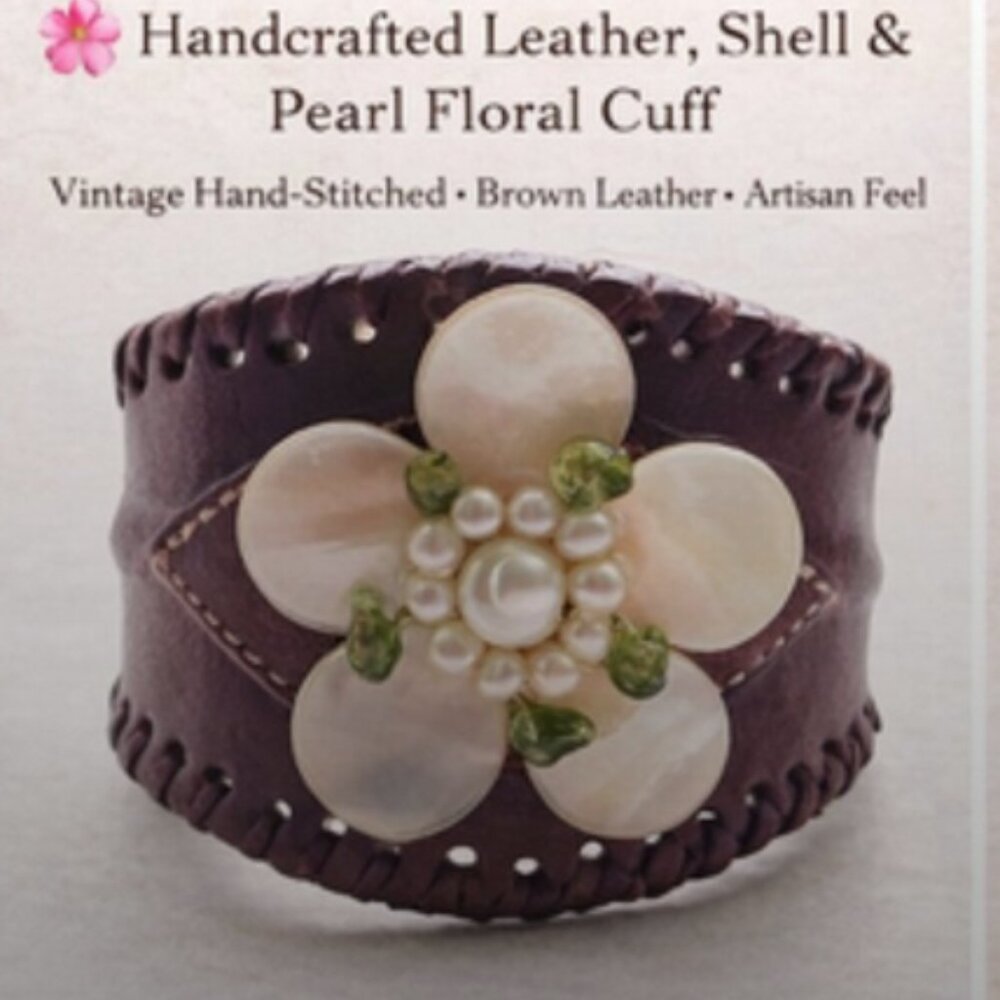 🌿 Vintage Handcrafted Leather Cuff Bracelet